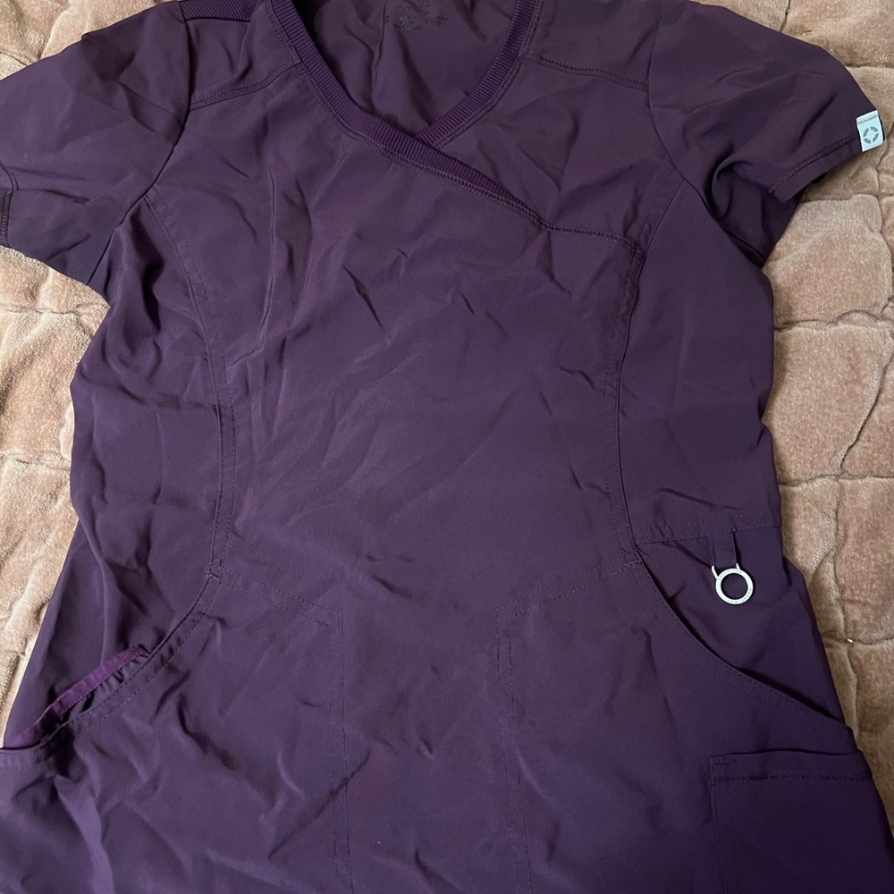 Cherokee Infinity Plum scrub top